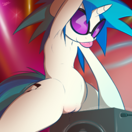 Vinyl Scratch: MLP – Erotic